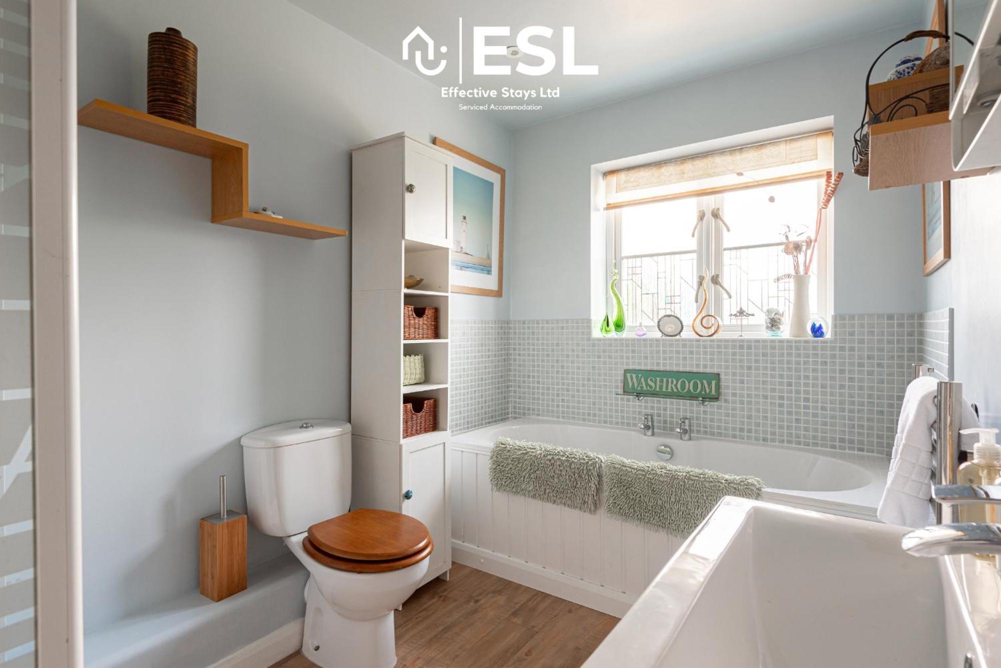 4 Bedroom Townhouse 10Mins Walk From Shrewsbury Town Centre With Parking 외부 사진
